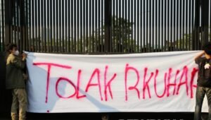 023798000 1753183162 830 556